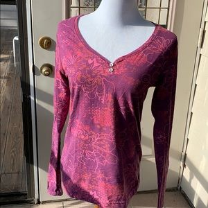 Beautiful long sleeve Isis cotton top